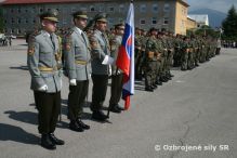 Vojensk prsahu zloilo v Martine 86 akateov zkladnho vojenskho vcviku